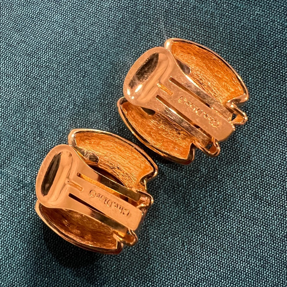Christian Dior Gold -Amber Crystal-  Clip on Earrings - Picture 5 of 11